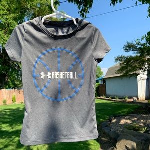 Under Armour T-shirt